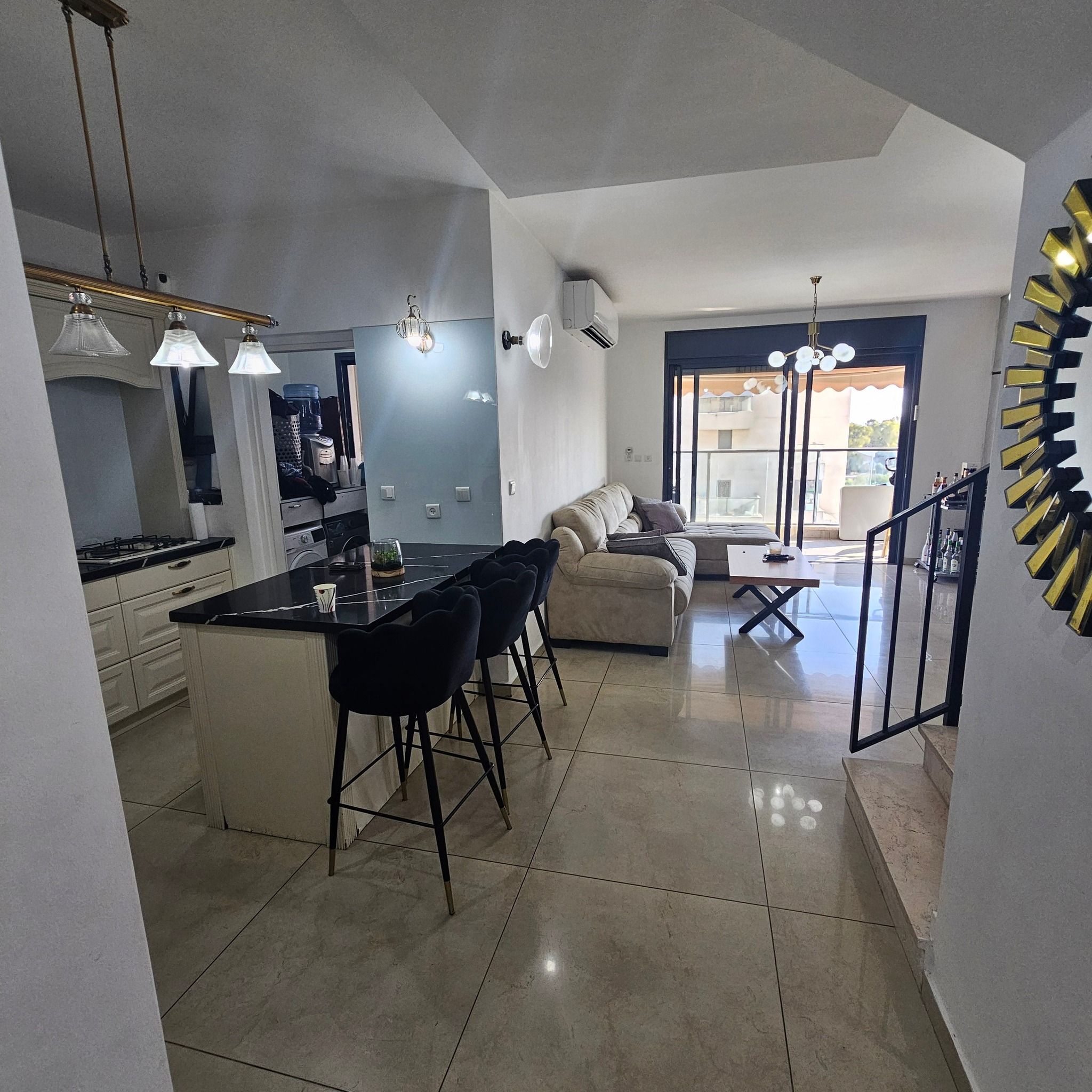 Exclusively for sale, 4-room penthouse, 184 meters, Shimon Peres Street