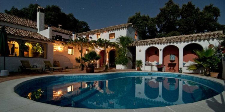 O mercado imobiliário de luxo decola na Itália: Bologna e Napoli entre as 10 principais cidades