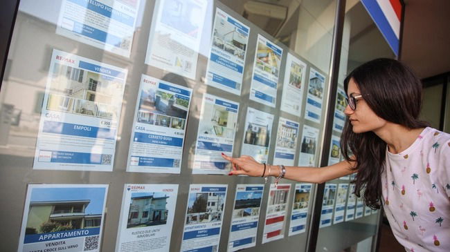 Comprar Casa em Arezzo: Análise dos Custos e SaláriosEntenda o mercado imobiliário e o poder de compra na cidade toscana