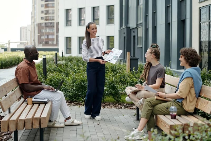 Immobiliare Commerciale in Italia: Ultimi Dati e Previsioni para um Mercado em Transformação