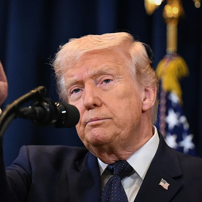 ترامب يرضخ لطلب باكستان