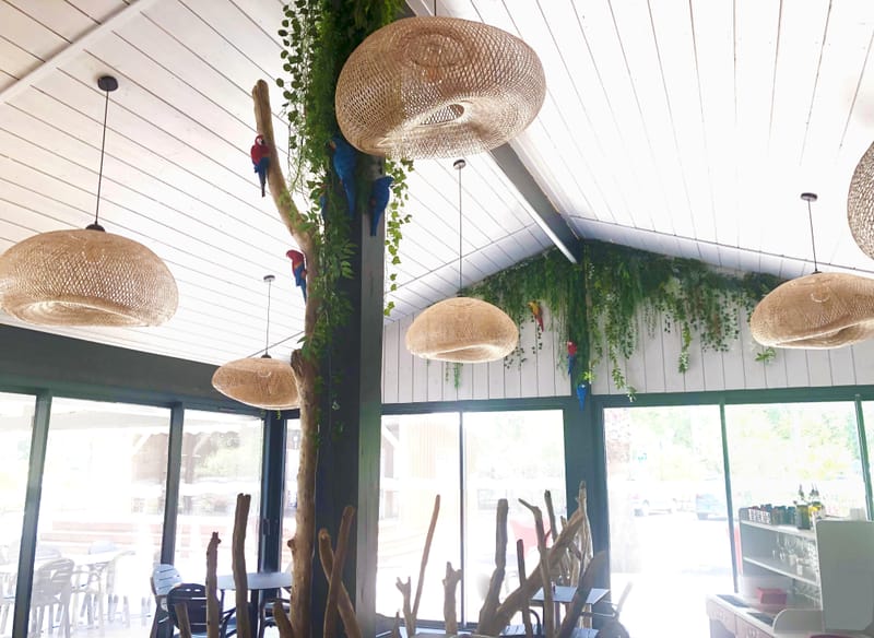 décoration interieure restaurant l"annex"à Capbreton