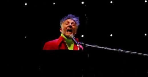 👉 Fito Páez lanza “Novela”.