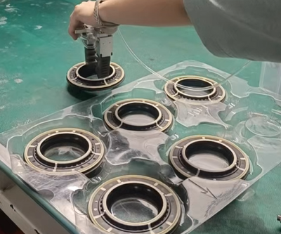 Automotive Ring Parts Handling Solution: Soft Robotic Gripper Enables Stable Internal Gripping for Automated Production