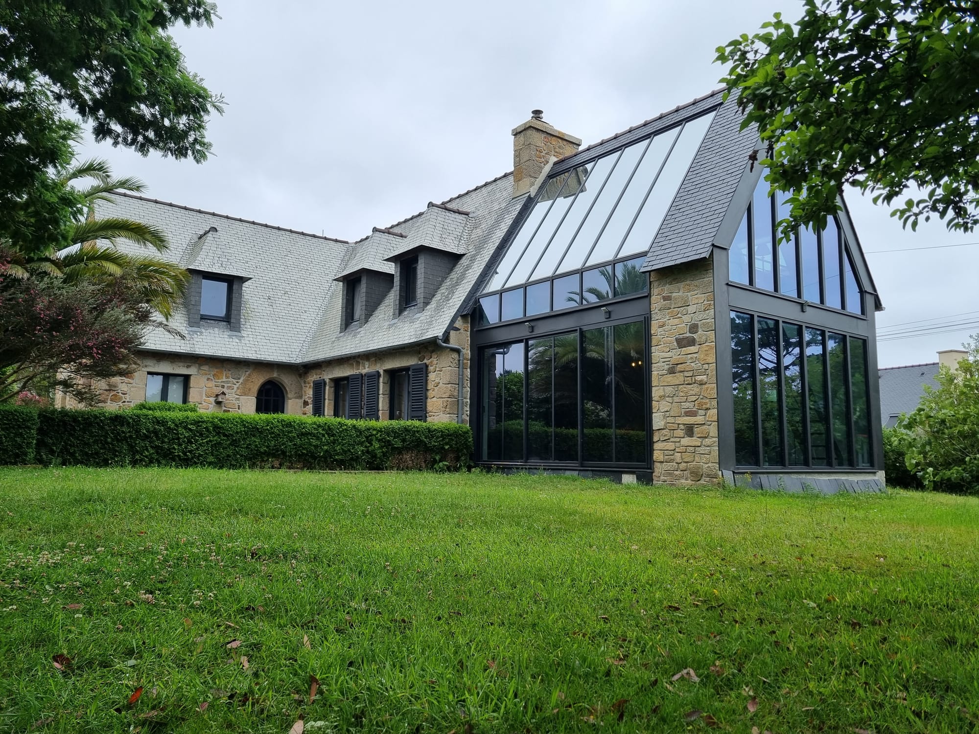 Quel est le vrai coût d'une extension de maison haut de gamme en Bretagne ?