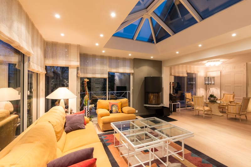 Plongez au cœur d'un intérieur remarquablement lumineux.