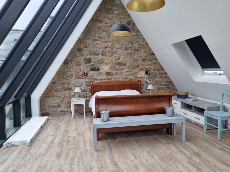 Laissez-vous éblouir par un intérieur inondé de lumière.