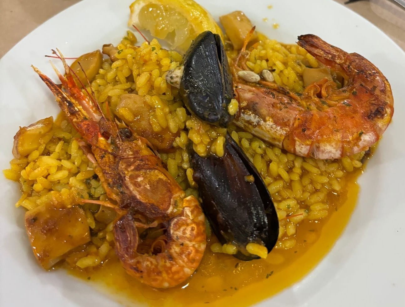 Seafood paella