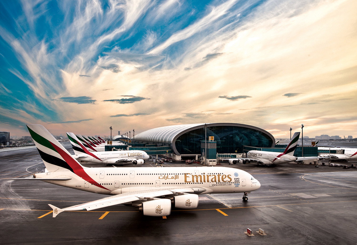 Emirates Infolonia Polska | Jak skontaktowac sie z liniami Emirates?