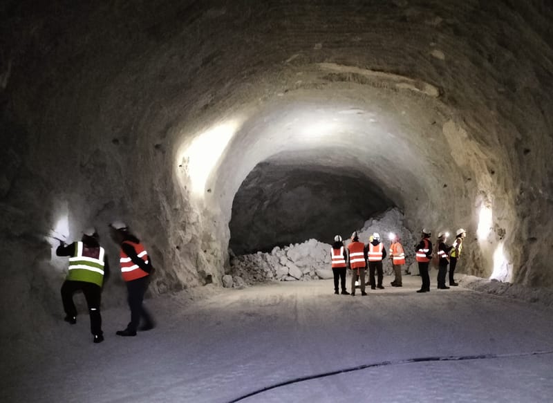 Visite de la carrière souterraine de gypse à Lesquerde (66)