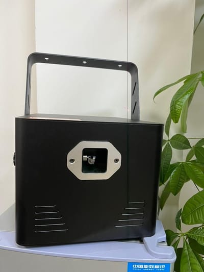 Laser RGB 15W 30KPPS à 1 390euros !!! "NOUS CONTACTER"