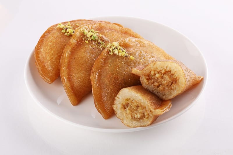 Walnut Qatayf