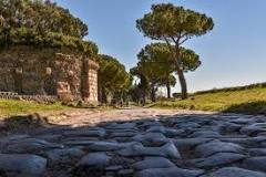 La Via Appia: Ora Patrimonio dell'Umanità 🌍