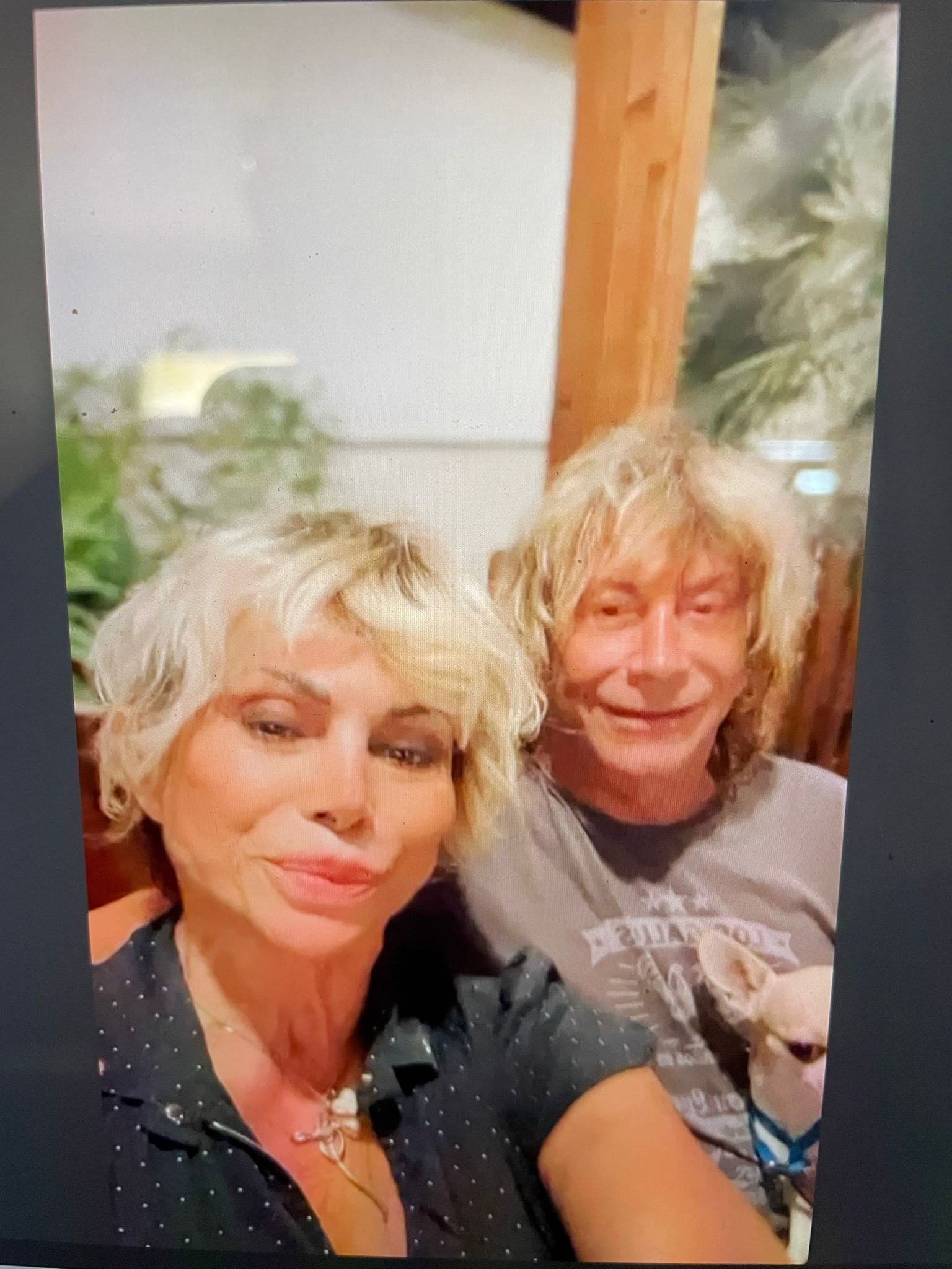 Un Saluto Speciale da Carmen Russo ed Enzo Paolo Turchi per Blogalmente: Una Grande Soddisfazione Personale