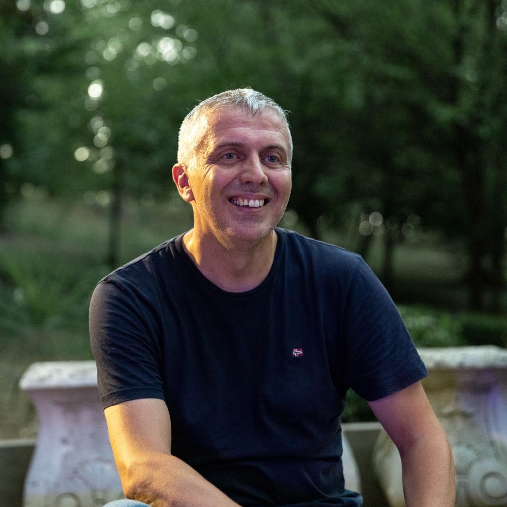 Dialogalmente con Guido Marangoni: L’incontro, la fragilità e la poesia della diversità