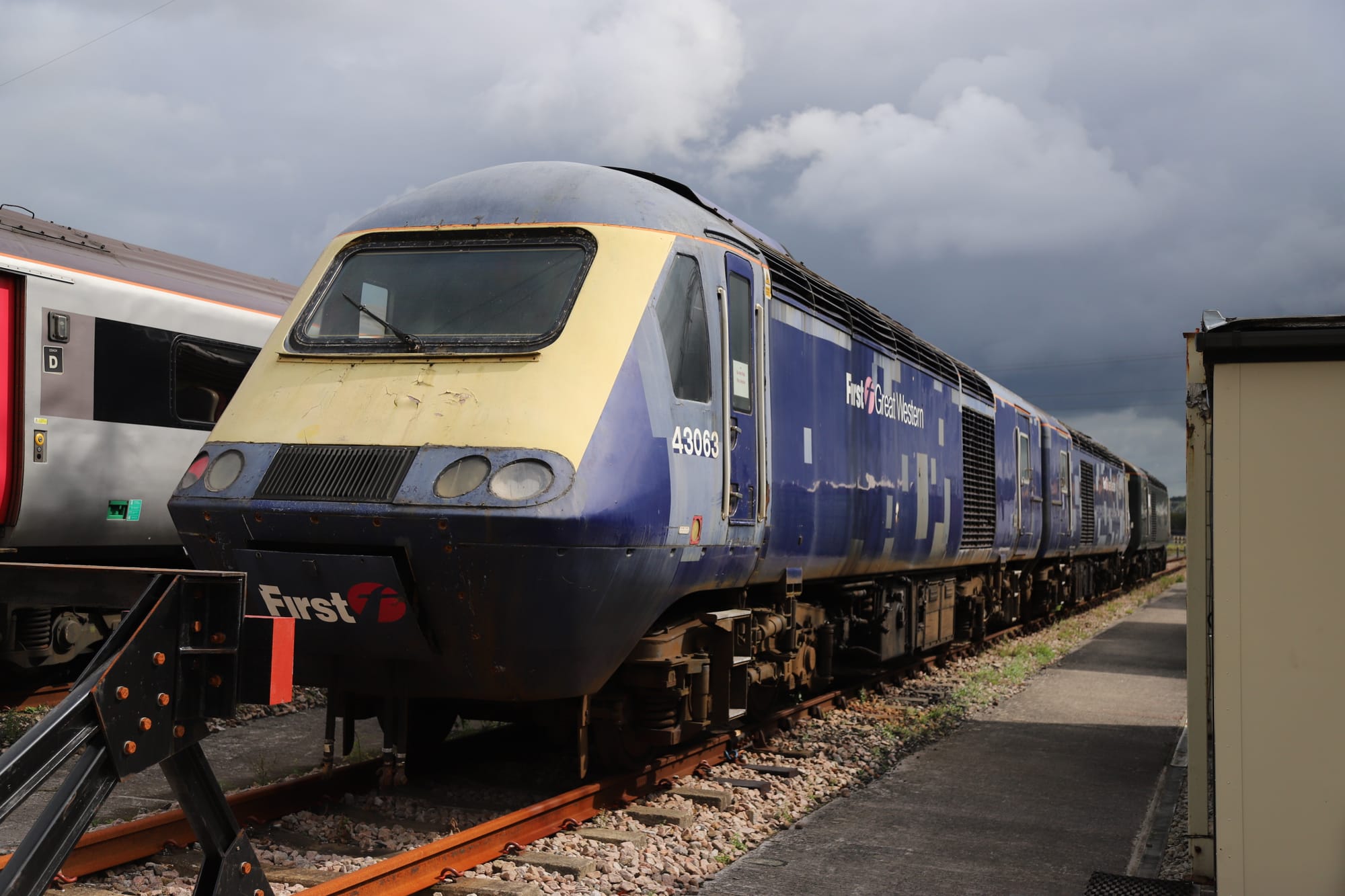 PLYM VALLEY RAILWAY PRESERVES POWER CAR