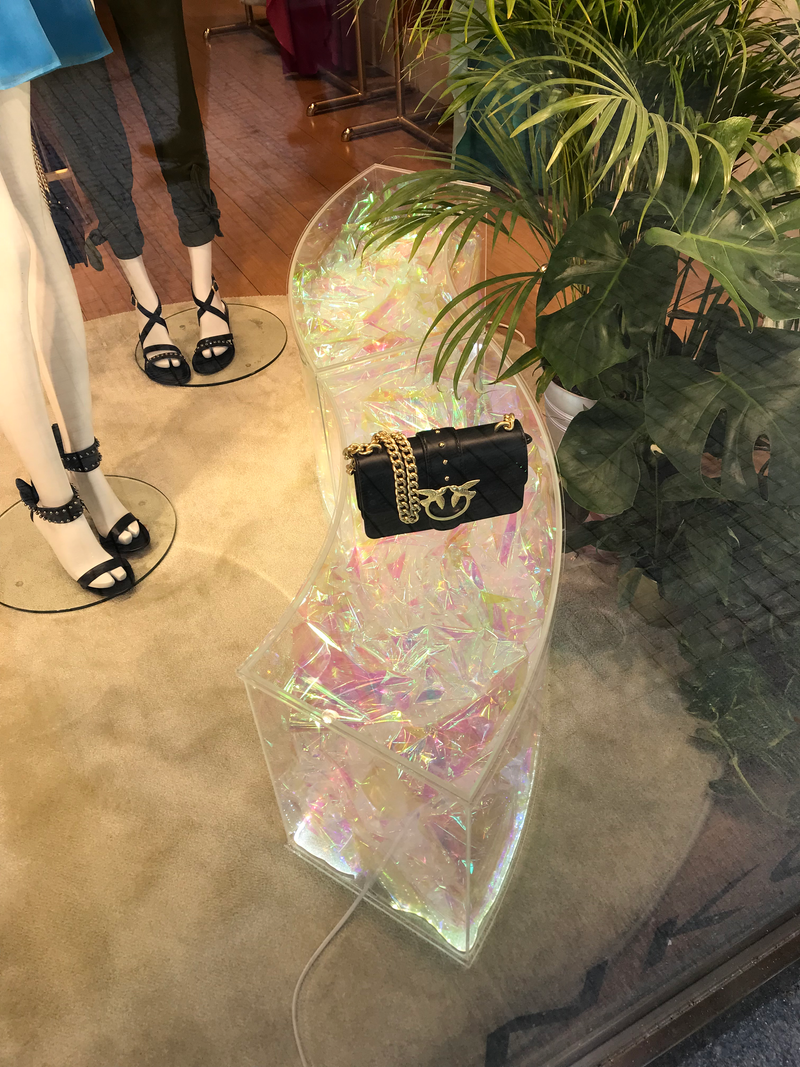 How to Plan Your Holiday POP Displays for Maximum Impact