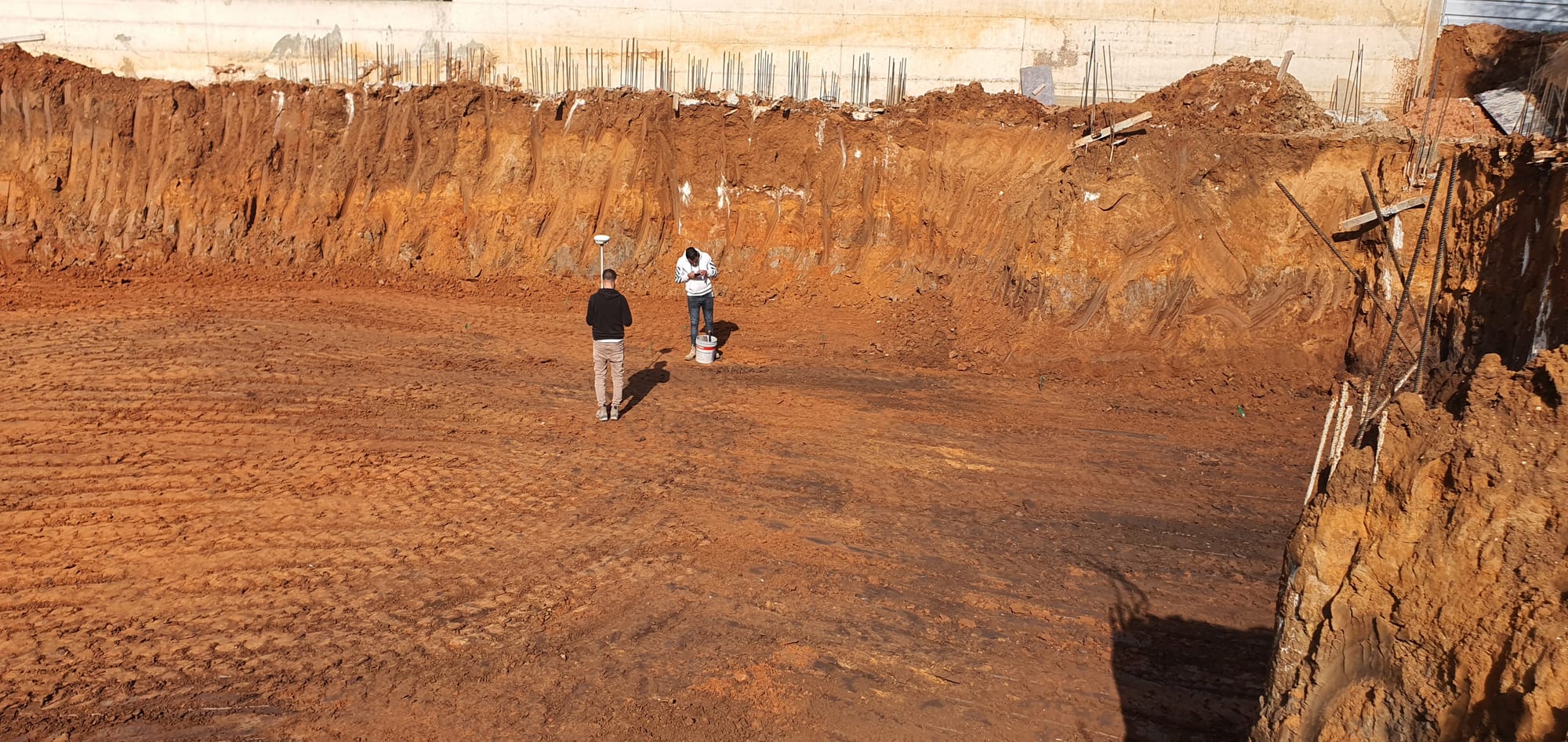 בנית שלד בית דו משפחתי ברעננה