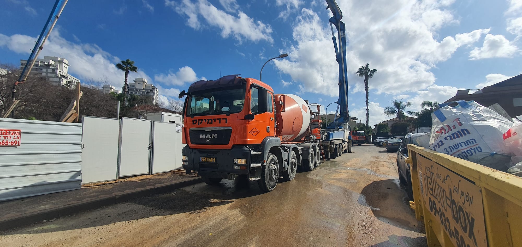 בנית שלד בית דו משפחתי ברעננה