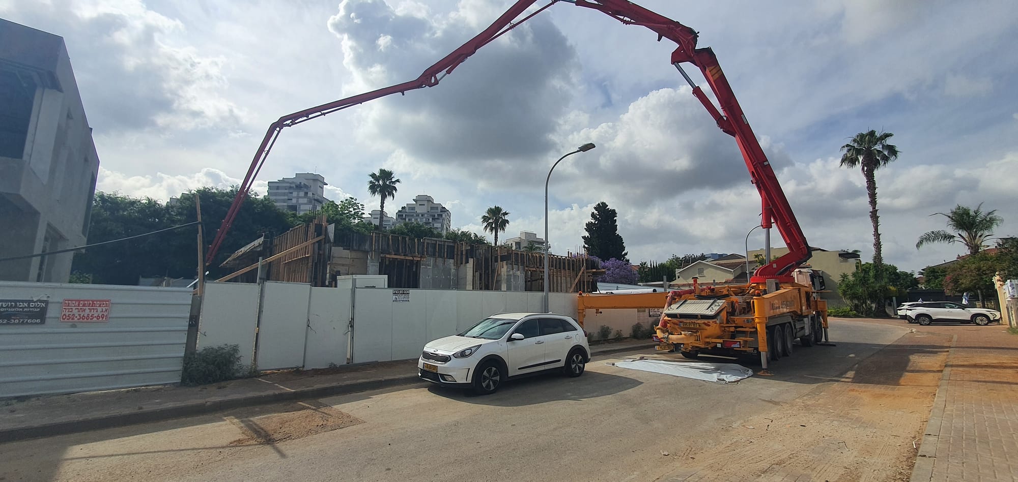 בנית שלד בית דו משפחתי ברעננה