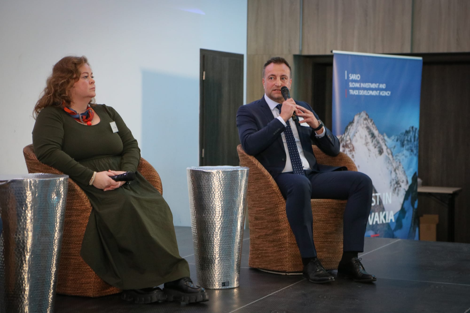 DIGITAL REVOLUTION IN THE AUTOMOTIVE INDUSTRY