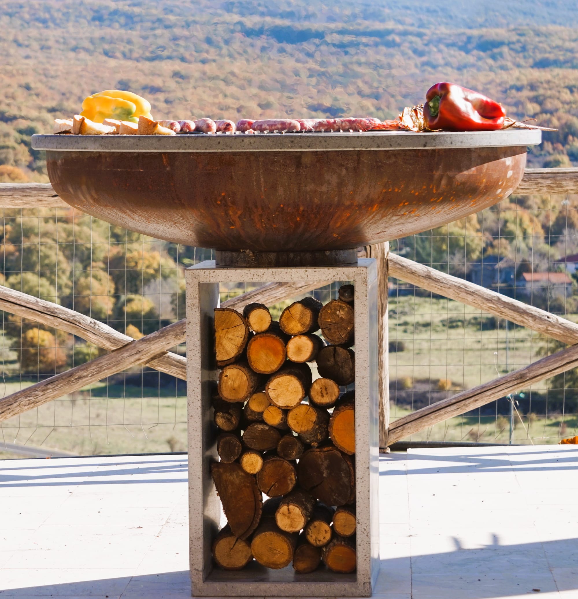 Braciere Foku, un barbecue esclusivo realizzato con pietra lavica e acciaio di alta qualità