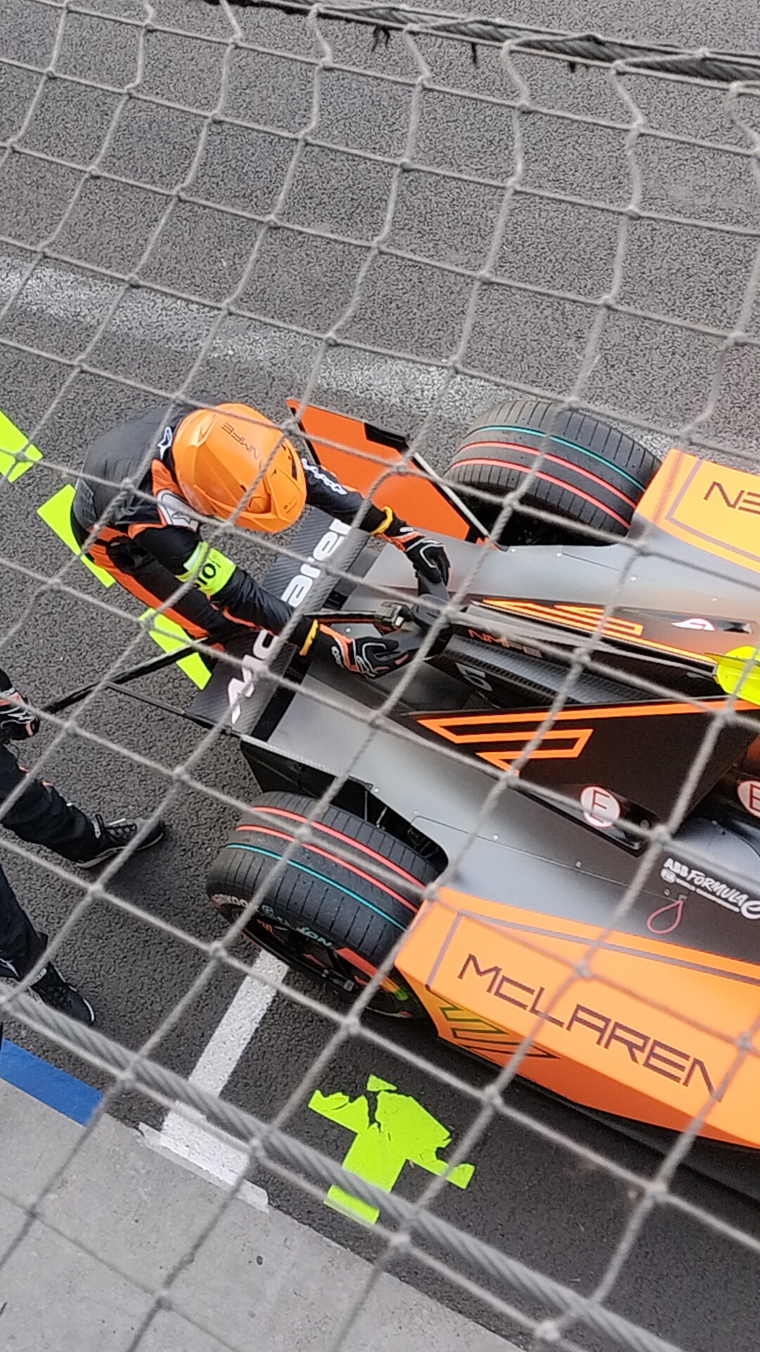 FORMULA E EXTIENDE SU ALIANZA CON HACKETT SPORT COMO PROVEEDOR OFICIAL DE INDUMENTARIA PARA LA TEMPORADA 12