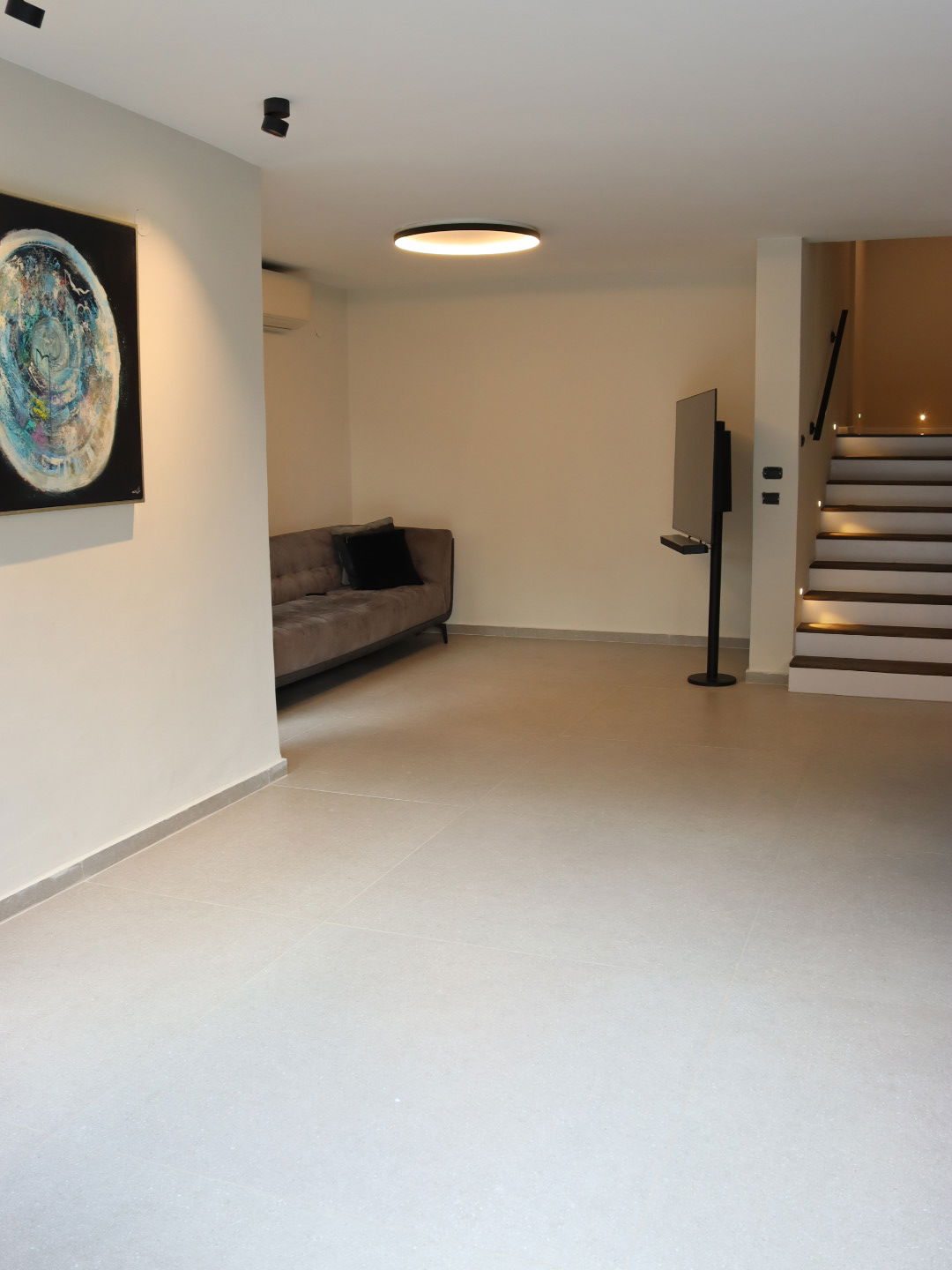 פרוייקט וילה במודיעין שיפוץ פנימי וחיצוני