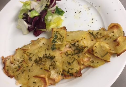 FILETTO DI TROTA IN CROSTA DI PATATE