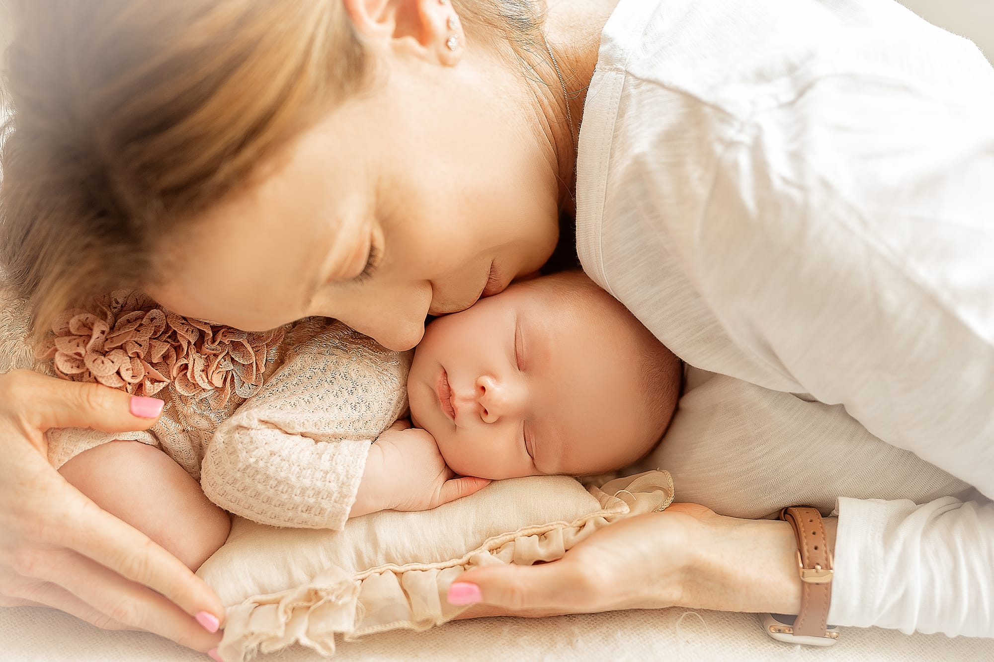 צילום בבית הלקוח באור טבעי- הרגעים הכי אמיתיים שלכם במקום הכי קרוב ללב