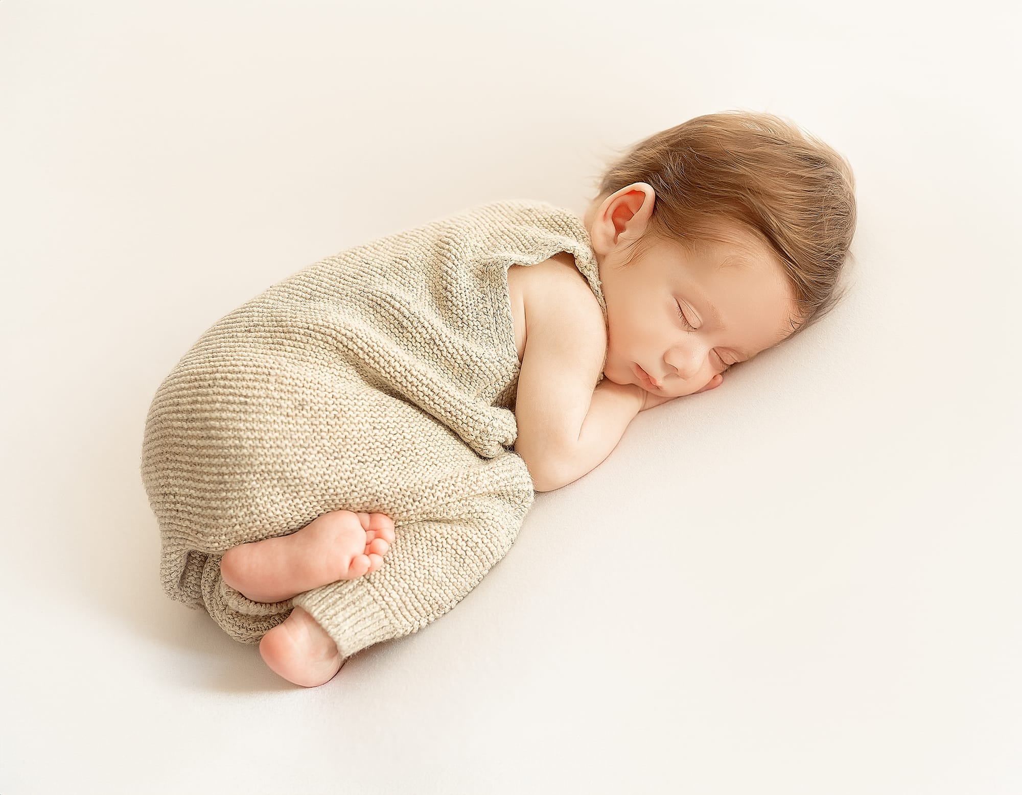 צילום בבית הלקוח באור טבעי- הרגעים הכי אמיתיים שלכם במקום הכי קרוב ללב