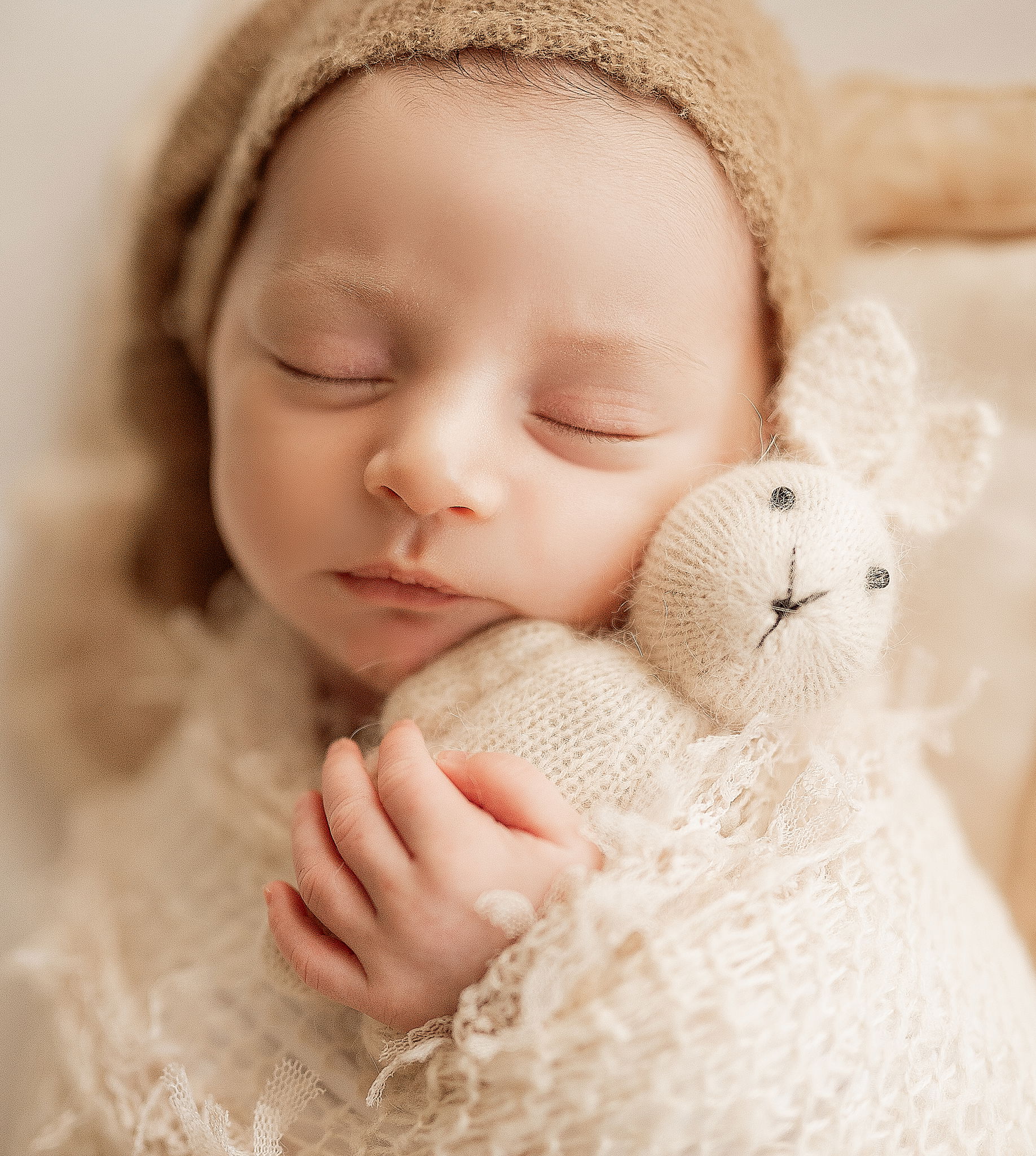 צילום בבית הלקוח באור טבעי- הרגעים הכי אמיתיים שלכם במקום הכי קרוב ללב