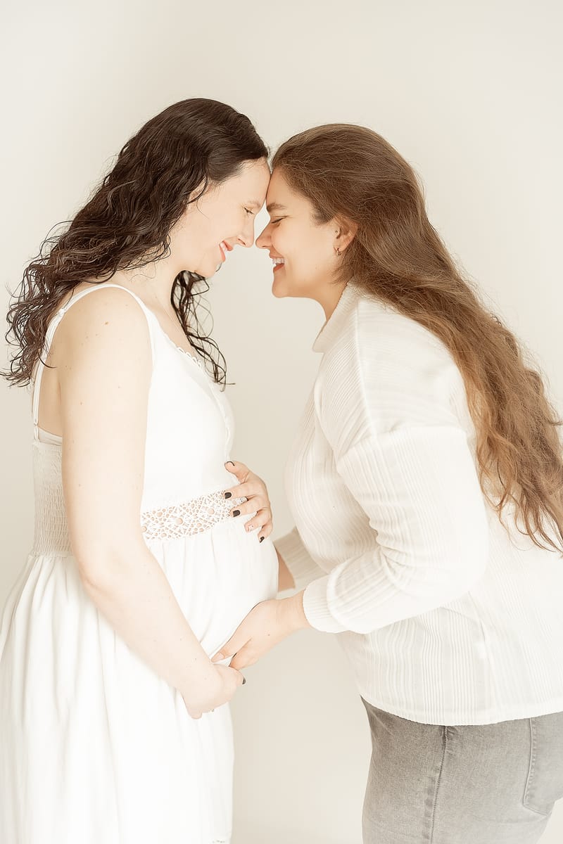 הריון בסטודיו\ בית הלקוח