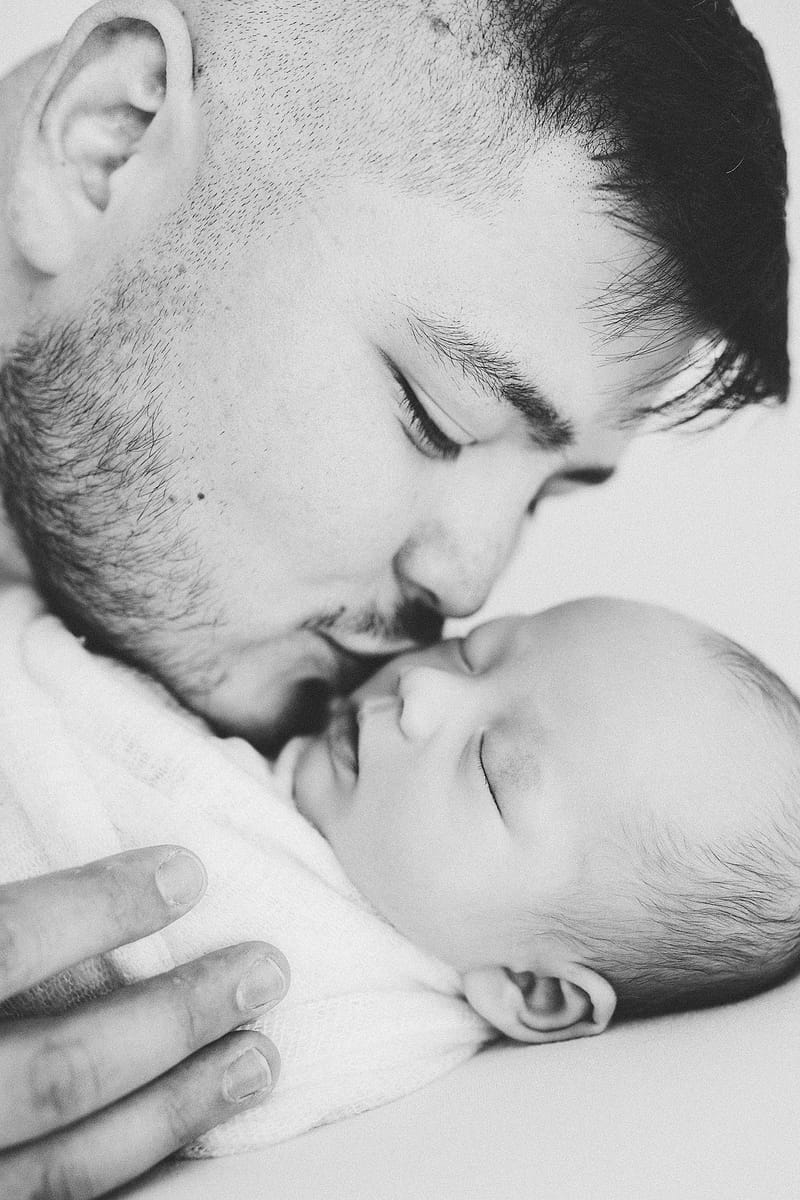 צילומי ניובורן בסטודיו או בית הלקוח