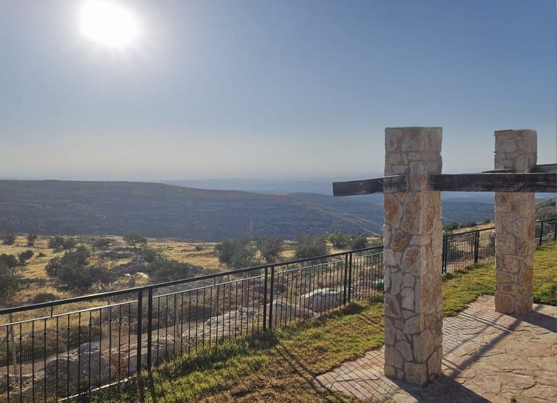 🌟 צימר "שירת הכוכבים" – חופשה רגועה בפסגות הרי יהודה 🌟