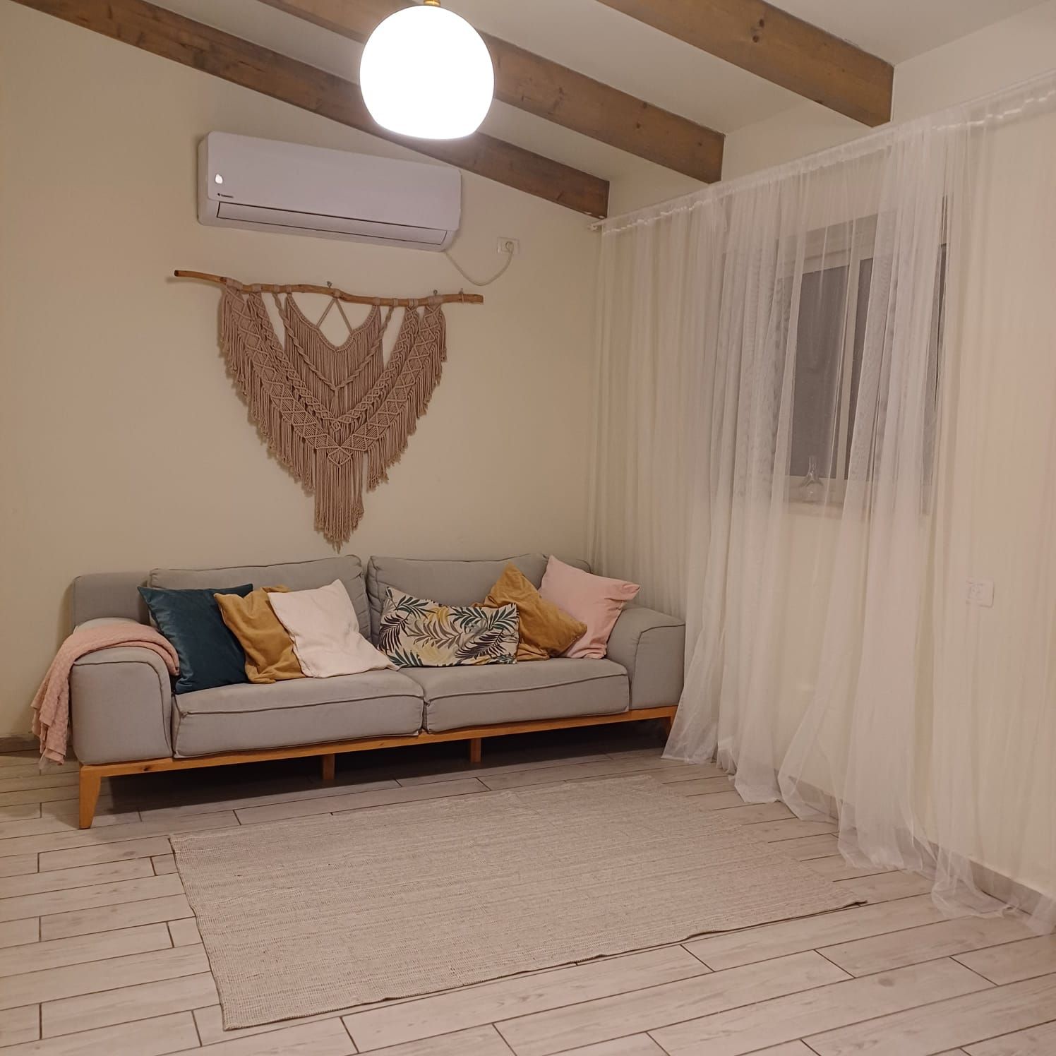 In the settlement of Mizd, a luxurious rural vacation complex in a central location (right behind the station), close to synagogues, a mikveh, and a grocery store. Includes two units that can also be rented separately. Ground floor house includes two air-conditioned bedrooms, a bedroom for a couple, and a children's room. Total of 6 beds.