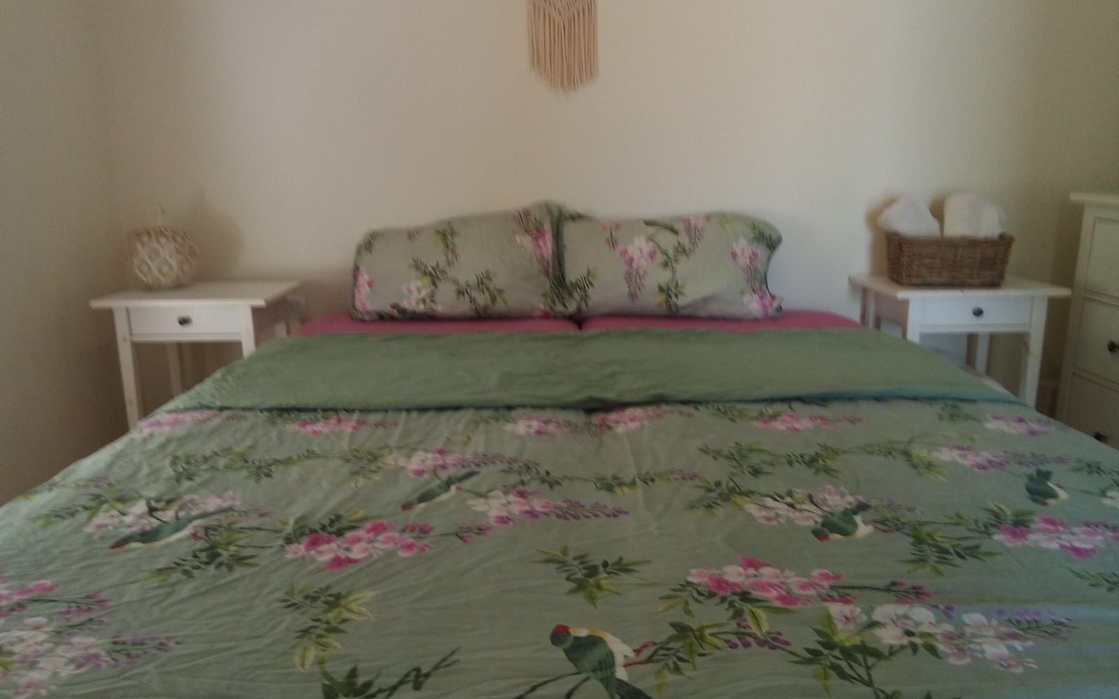 In the settlement of Mizd, a luxurious rural vacation complex in a central location (right behind the station), close to synagogues, a mikveh, and a grocery store. Includes two units that can also be rented separately. Ground floor house includes two air-conditioned bedrooms, a bedroom for a couple, and a children's room. Total of 6 beds.