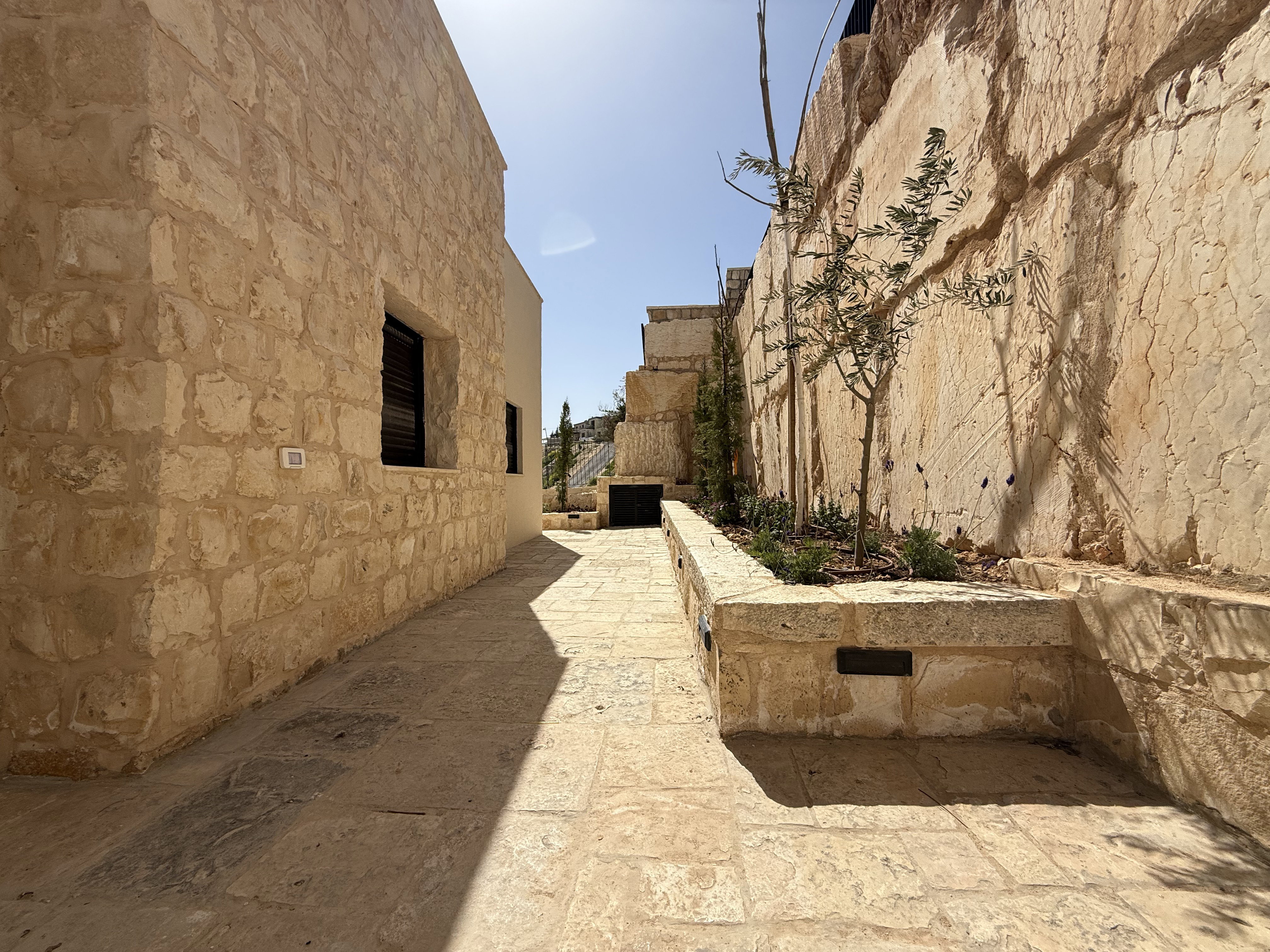 Welcome to Mol Midar - an inspiring hospitality experience in the heart of the landscape