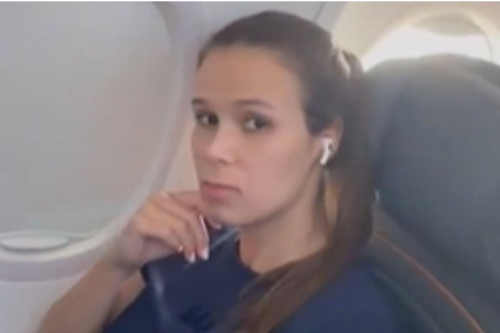 Polêmica no avião: Jeniffer Castro