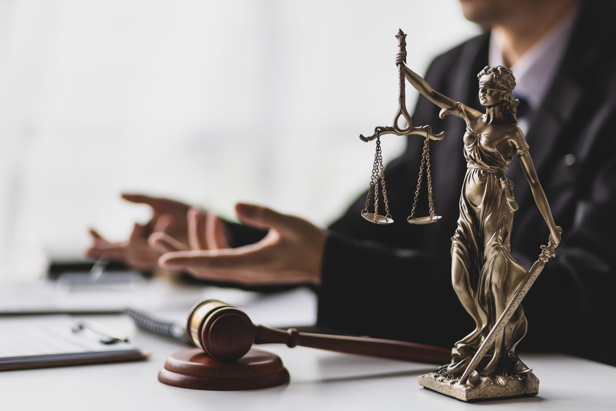 Appeals Court shuts down Loony Judge.