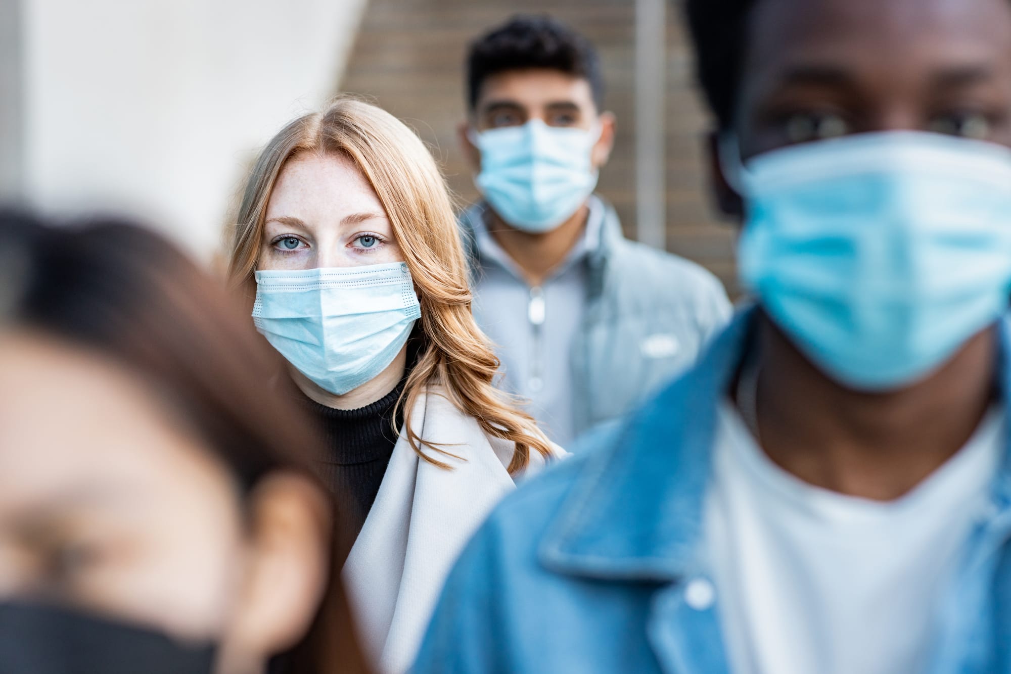 California wearing masks again?