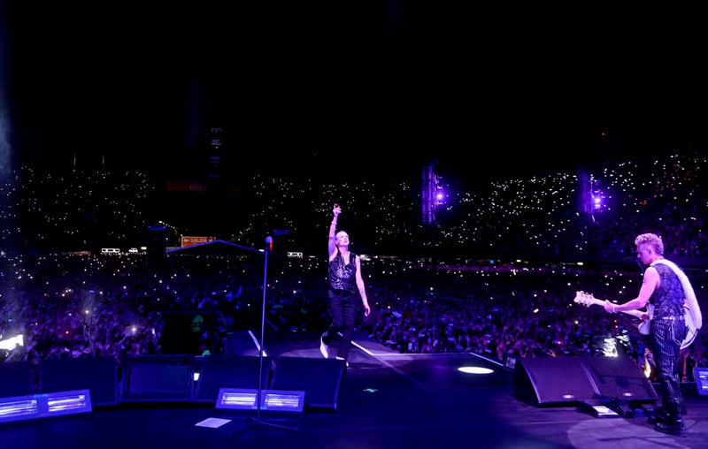 M: Projection mondiale