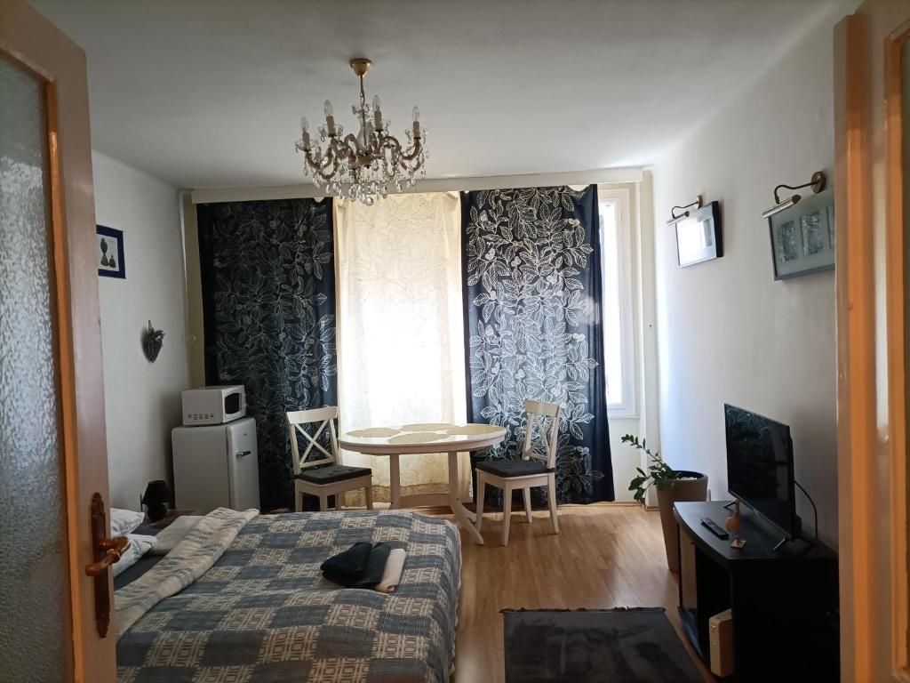 WestEnd Apartment – Your Stylish Retreat in the Heart of Budapest