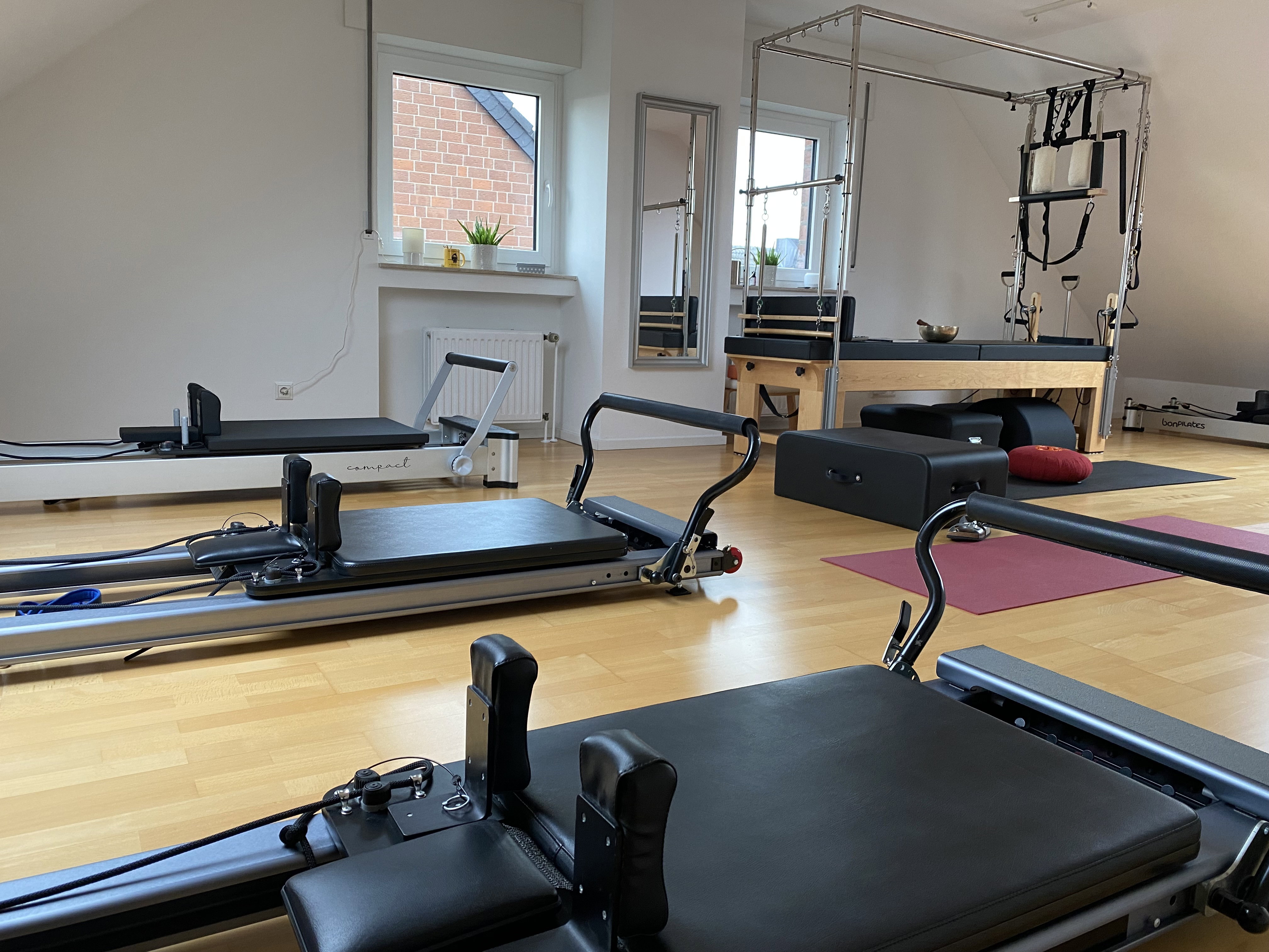 Pilates mat - reformer - tower - arm chair