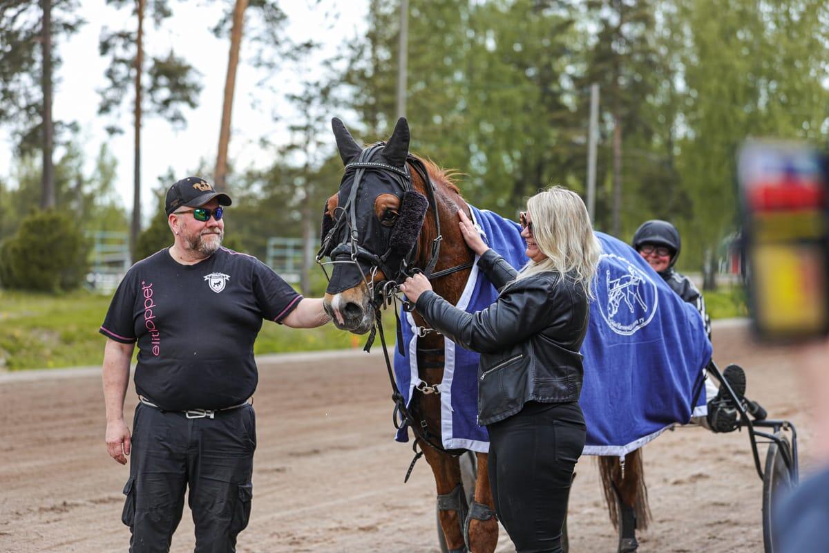 Helatorstain paikallisravit