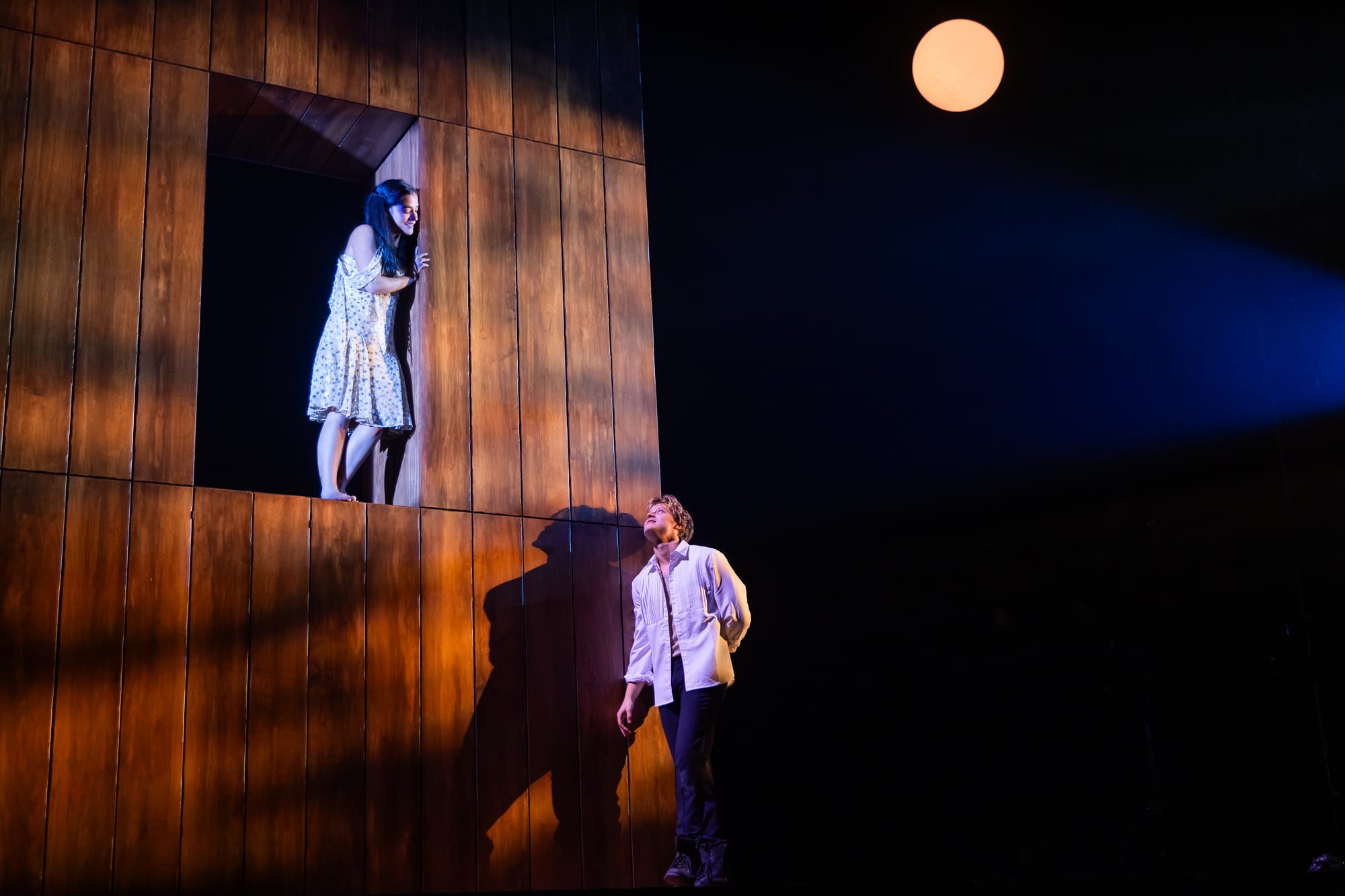 "Romeo and Juliet" - by William Shakespeare - American Repertory Theatre (Cambridge, MA.) - REVIEW