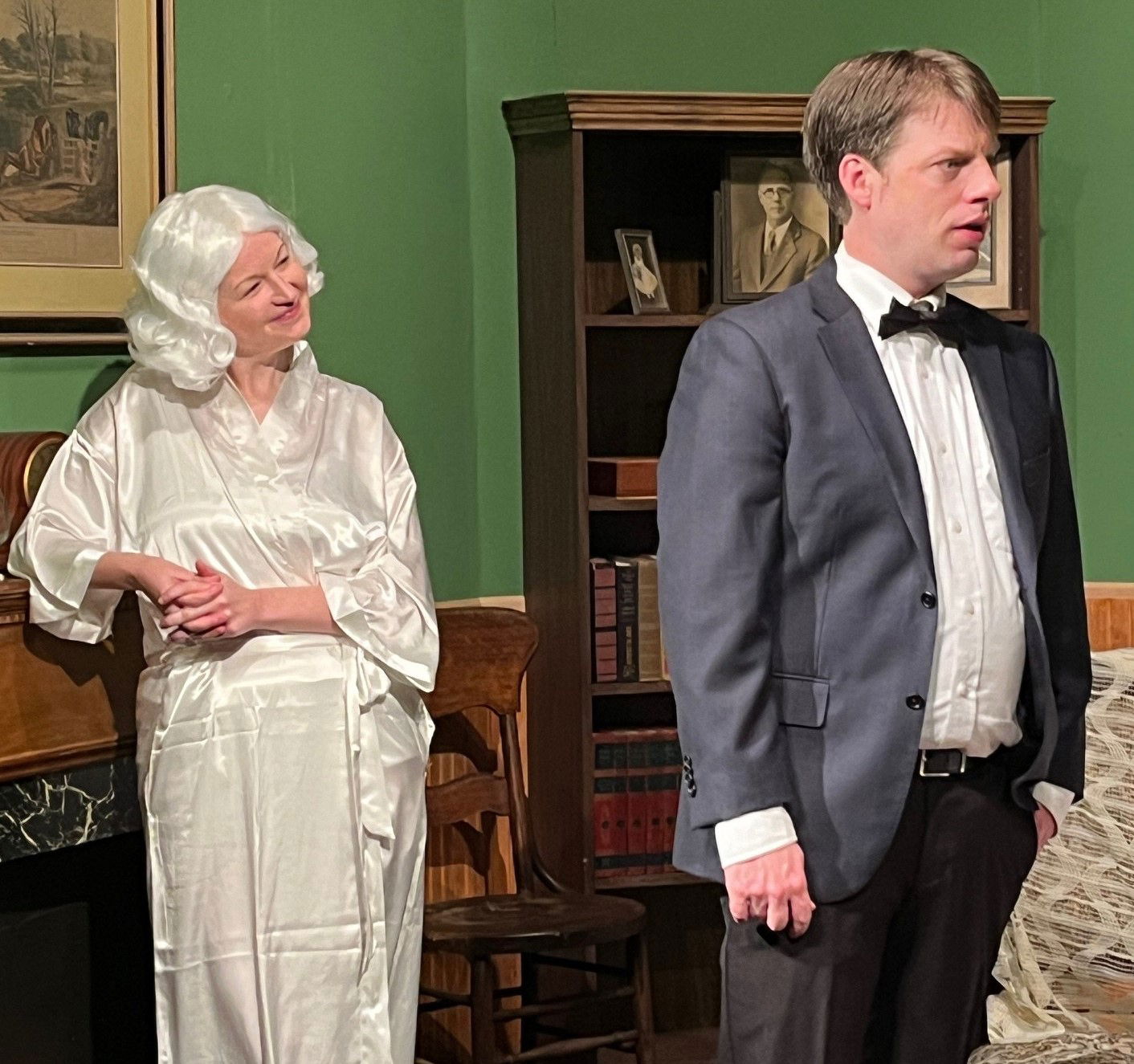 "Blithe Spirit" - by Noël Coward - Pasture Prime Players (Charlton, MA.) - REVIEW