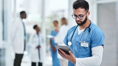 دليل الأطباء في مصر: أفضل الأطباء في تخصصات الطب النفسي، العلاج الطبيعي، السكري والقلب