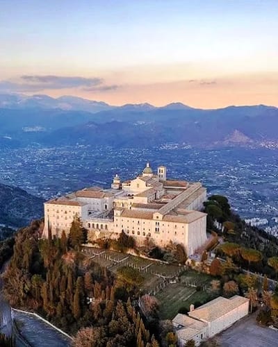 I CLN PER L'ABDICAZIONE DEL RE