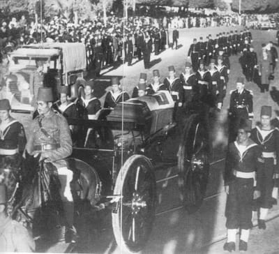 VITTORIO EMANUELE III
IL RE CHE ROVESCIÒ IL REGIME